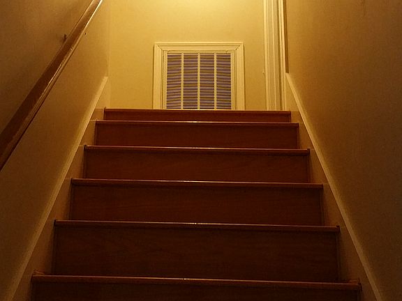 2nd image of 2 Thayer Ln