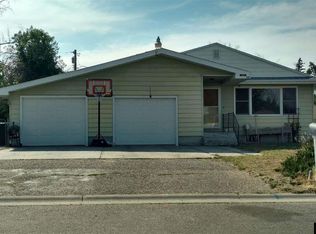 164 S 4th Ave, Mills, WY 82604