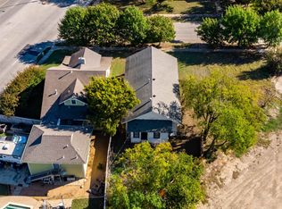 305 S Winnetka Ave, Dallas, TX 75208