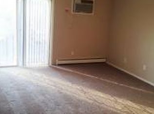 1302 Sunfield St APT 3, Sun Prairie, WI 53590