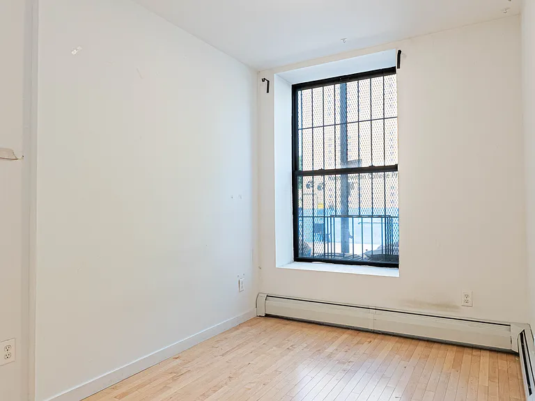 364 W 119th St #1B — Photo 6