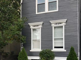 916 Main St #2, Covington, KY 41011