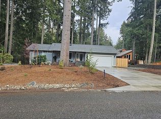 10127 Tahoma Dr, Anderson Island, WA 98303