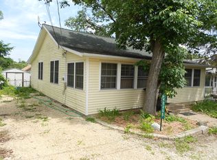 42355 N Poplar St, Antioch, IL 60002