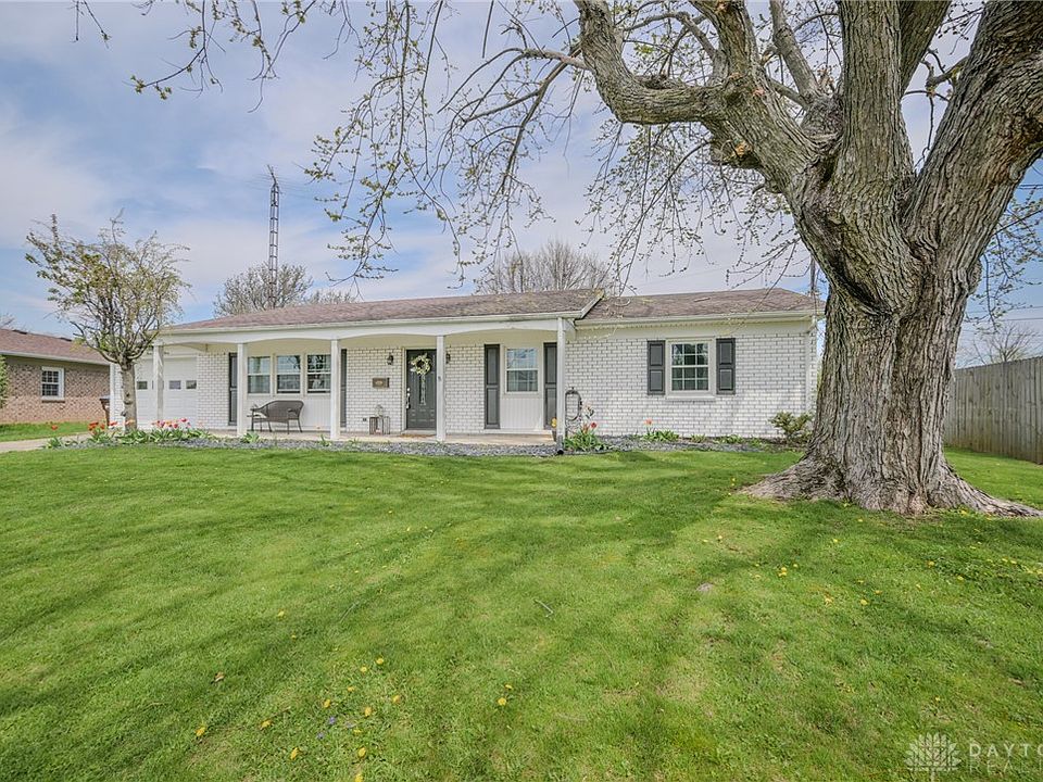 1st image of 303 Villa Dr