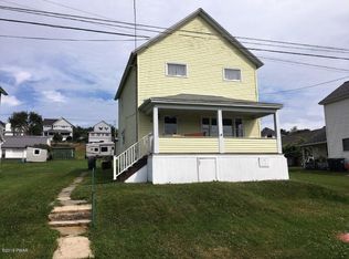 519 Clinton St, Forest City, PA 18421