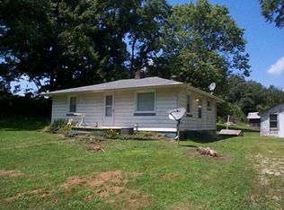 6766 E 450 N, Francisco, IN 47649