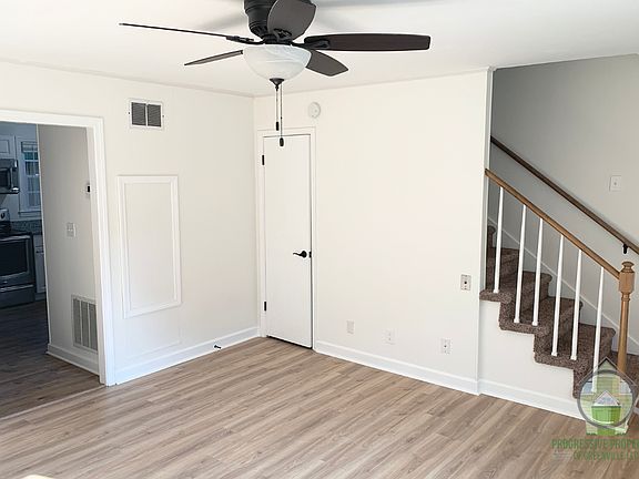 3rd image of 3505 E North St #10820198