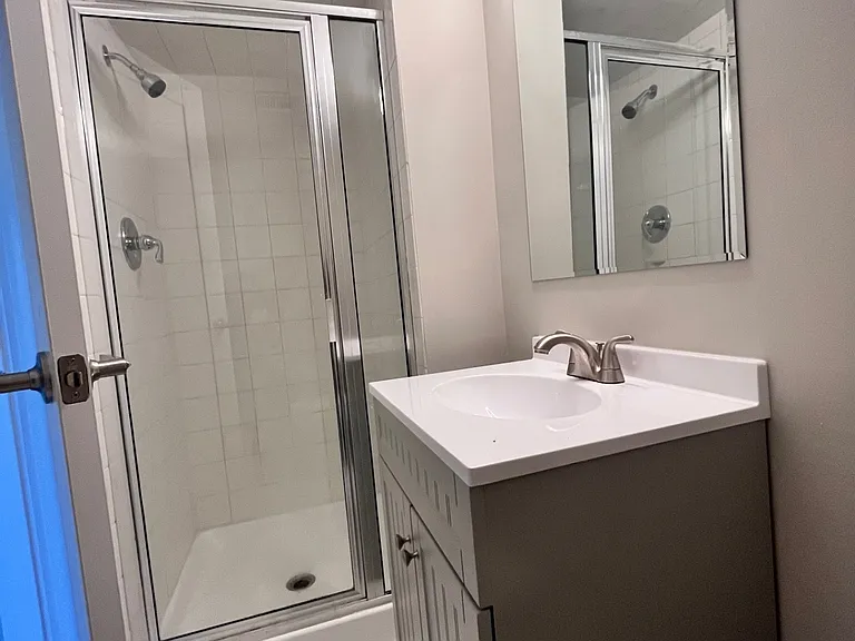 145 Wellington Ct #2A — Photo 21