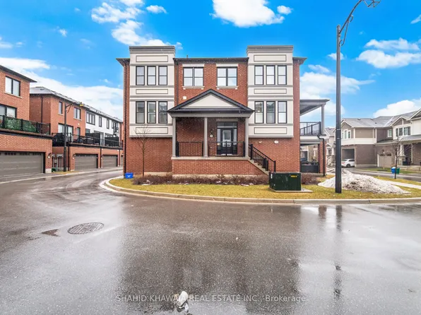 975 Whitlock Ave #17, Milton, ON L9E 1S9