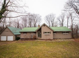 190 Sunset Beach Rd, North East, PA 16428