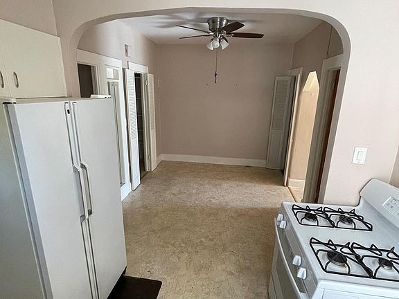 3rd image of 2510 Lurting Ave Floor 2