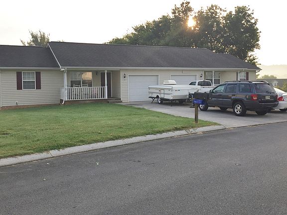 4th image of 129 Skylar Dr NE #127