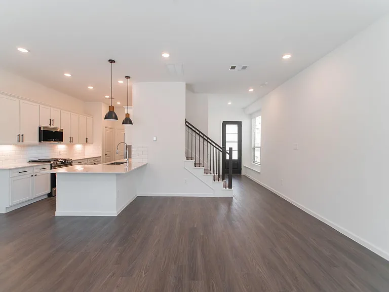 670 Royal Arch Dr — Photo 10