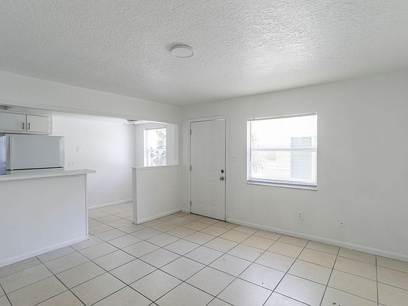 4th image of 2605 E Central Blvd #9CB197145