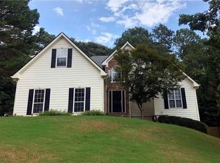 677 Swans Landing Dr, Dacula, GA 30019
