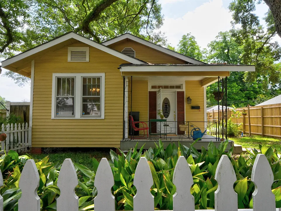 133 Saint Rose Ave