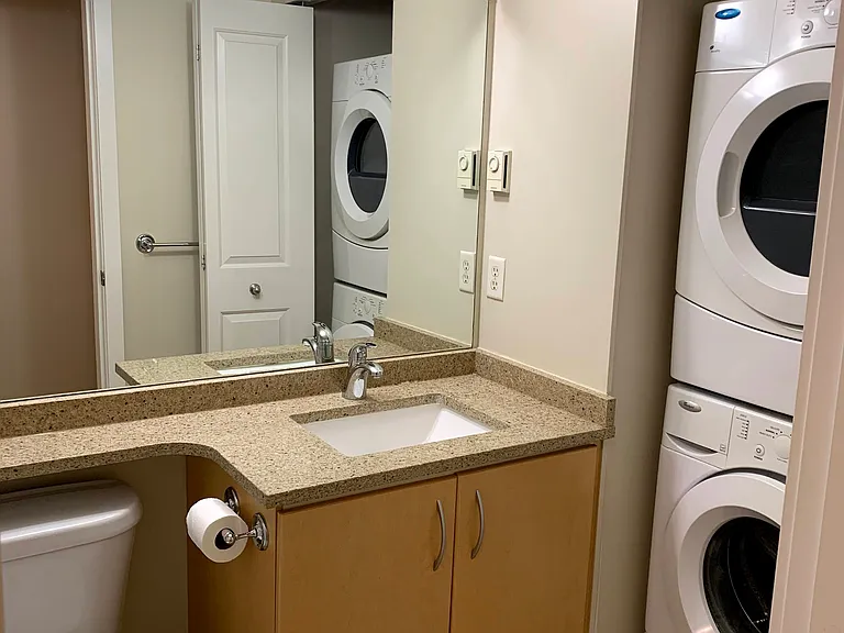 4750 Arbutus St — Photo 14