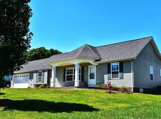 1942 Clemmons Rd, Cookeville, TN 38501