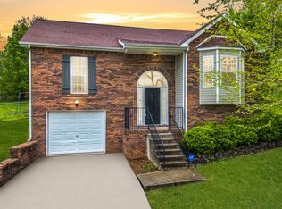 975 Granny White Rd, Clarksville, TN 37040