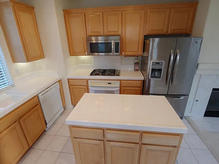 3031 Whisperwave Cir — Photo 4