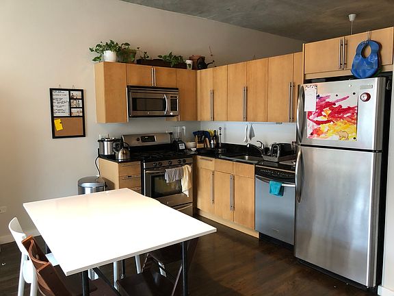 4th image of 1620 S Michigan Ave Unit 302
