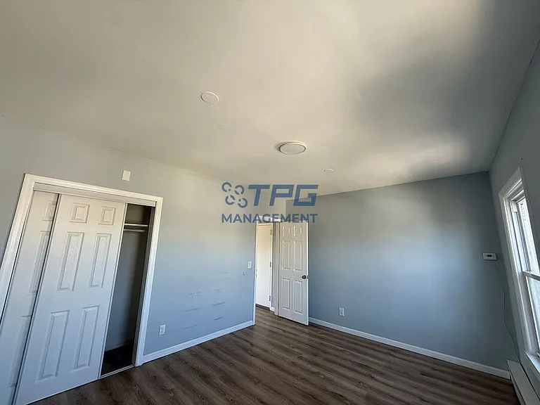 42 Lester St #5 — Photo 3