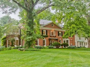 10 Woodside Cir, Hartford, CT 06105