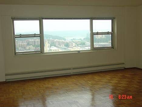 5th image of 5 Fordham Hill Oval APT 15H