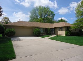 2301 E 7th St, Fremont, NE 68025