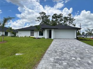 5015 27th St SW, Lehigh Acres, FL 33973