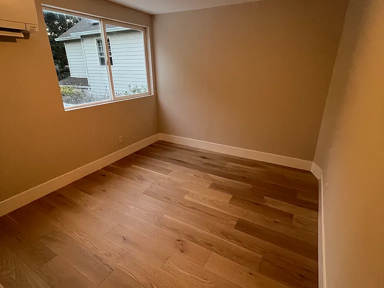 1070 Pine St — Photo 22