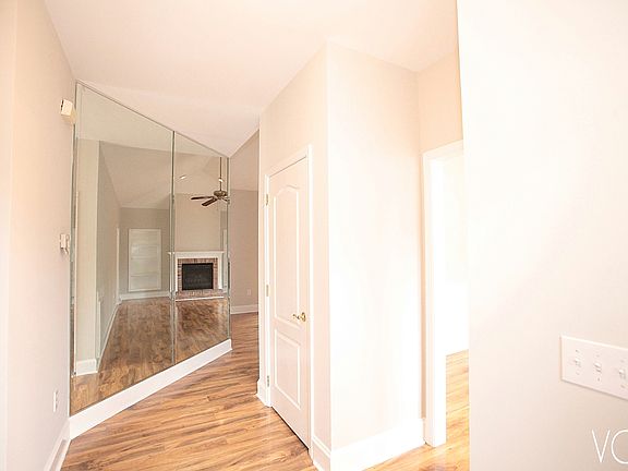 2nd image of 263 Kirkstone Ln
