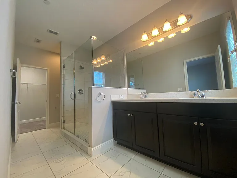2408 Lobelia Dr — Photo 8