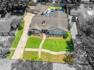 250 Ballantrae Ln, Houston, TX 77015