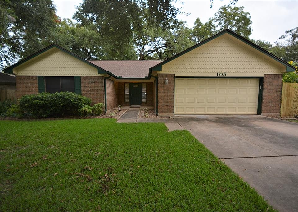 1st image of 105 Mesquite St