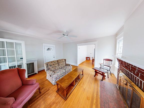 4th image of 595 Central Ave #2