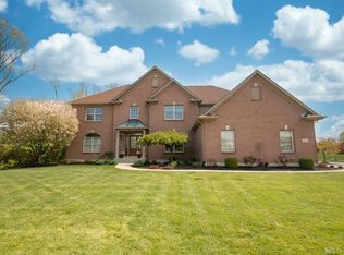 1548 Ashbury Woods Dr, Dayton, OH 45458