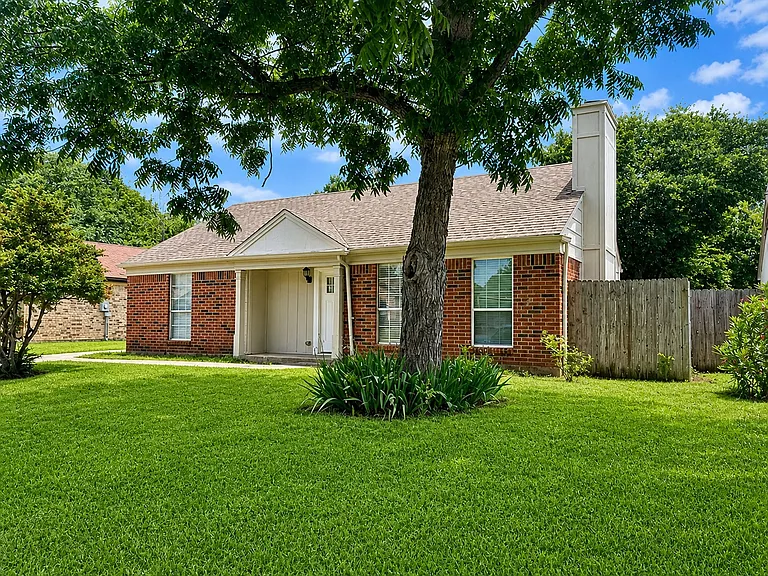 4616 Rose Of Sharon Ln — Photo 2