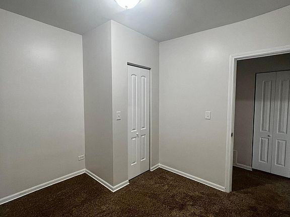 5th image of 1530 N Avers Ave