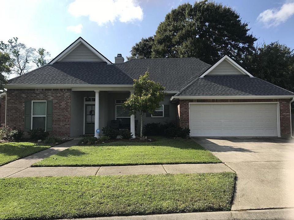 1st image of 111 N Lakepointe Dr