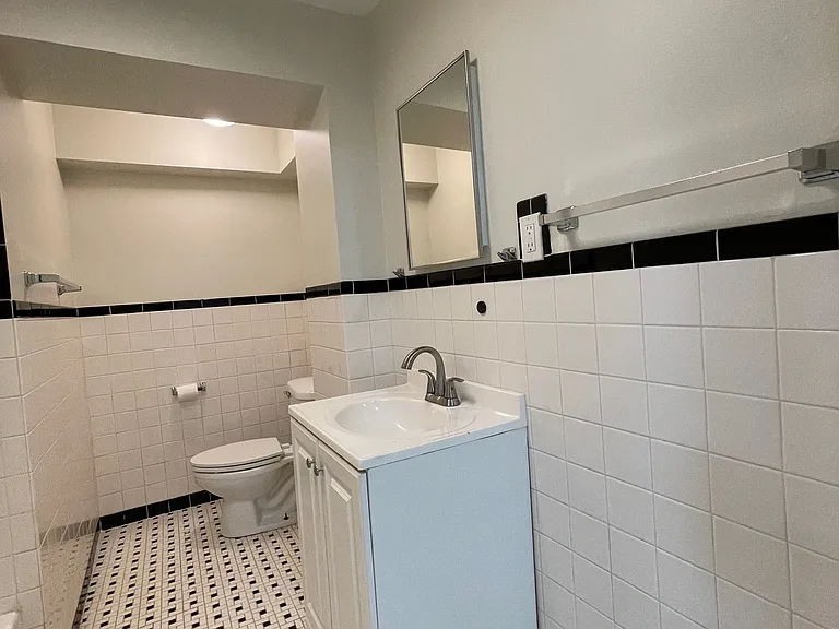 37 Wooster Pl #LL — Photo 8