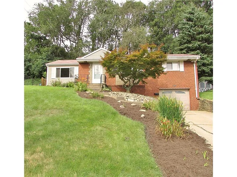 5207 Ranchview Dr photo 1