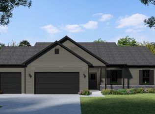 105 Boeing Trl, Poplar Grove, IL 61065