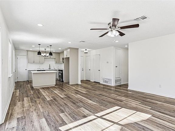 5th image of 3427 Huntlee Dr