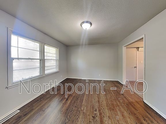 2nd image of 12019 Bennington Ave
