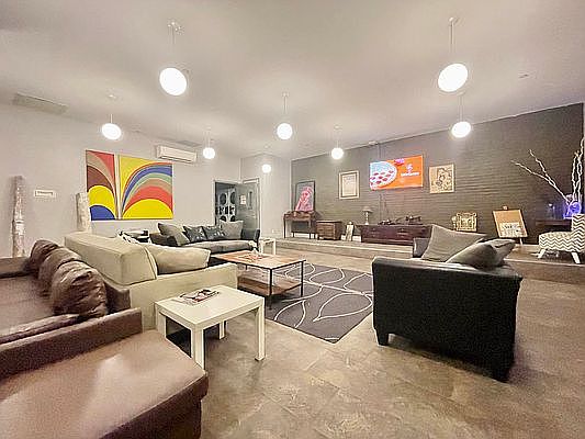 1st image of 105 Jefferson Ave #1D