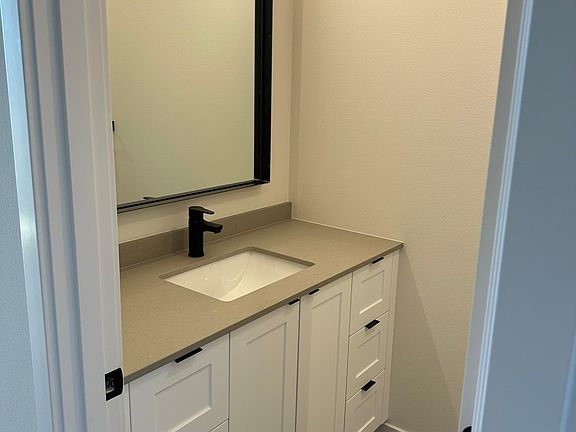 4th image of 2625 NW 63rd St #2625