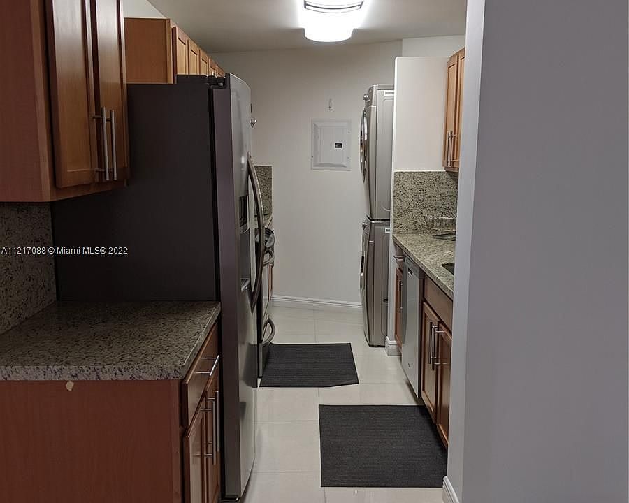 1st image of 1881 Washington Ave APT 8A