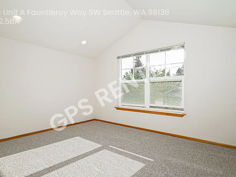 5629 Fauntleroy Way SW #A — Photo 10
